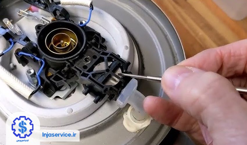 3. تعویض ترموستات چای‌ساز گوسونیک